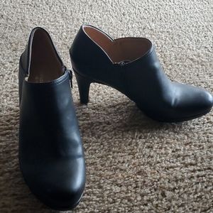 Naturalizer booties